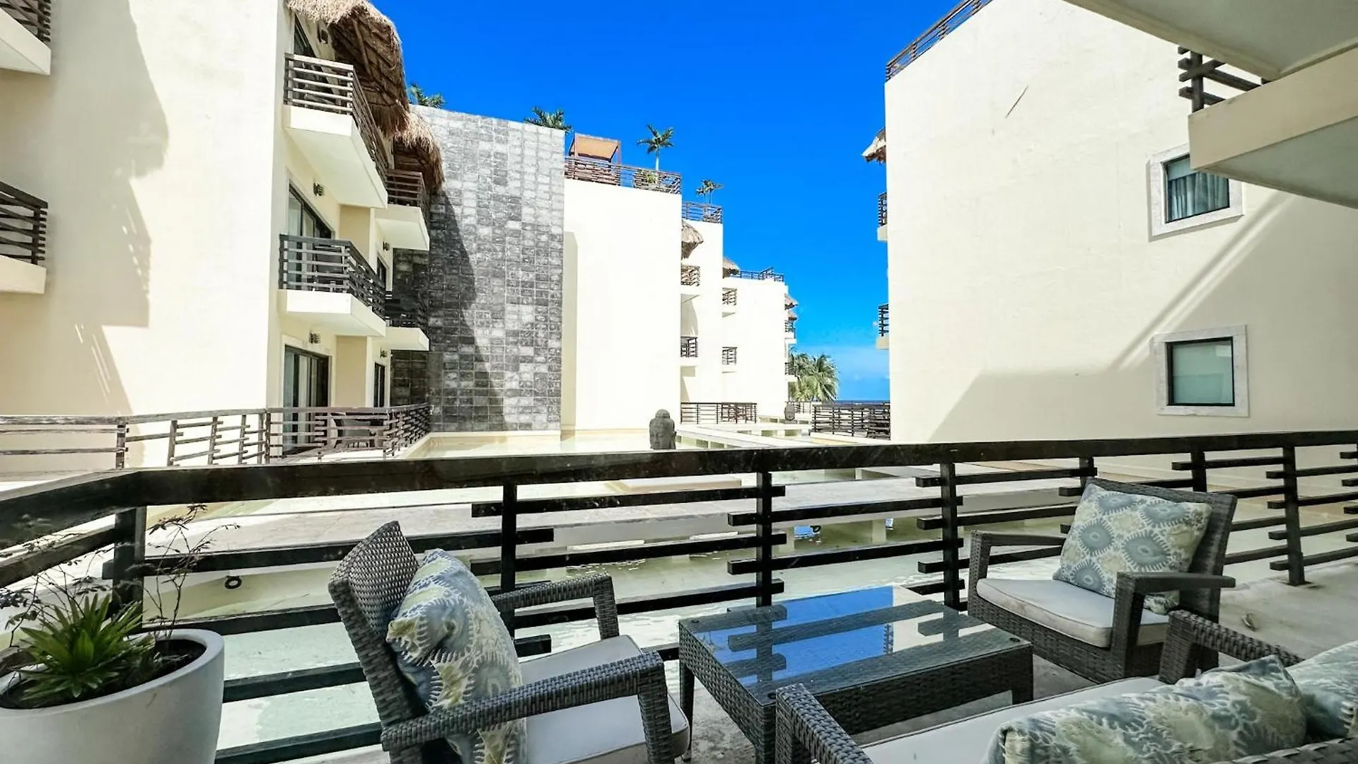 At 1124 Two Bed Reflecting Pool View Close Beach Apartment Playa del Carmen Mexico