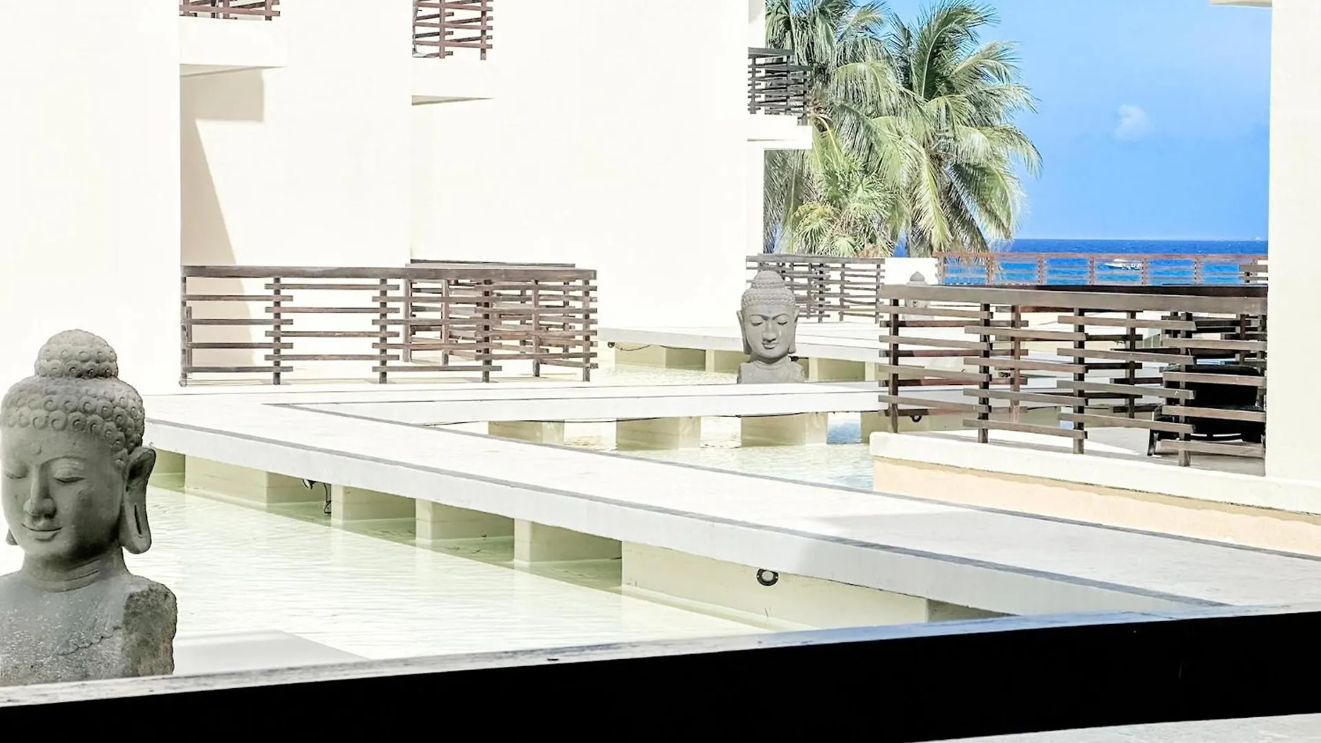 At 1124 Two Bed Reflecting Pool View Close Beach Apartment Playa del Carmen Mexico